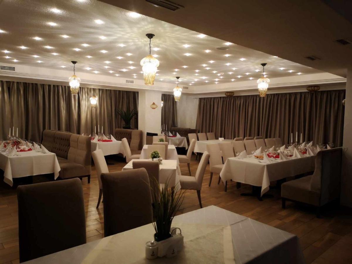 Gilija Hotel Silute Exterior photo