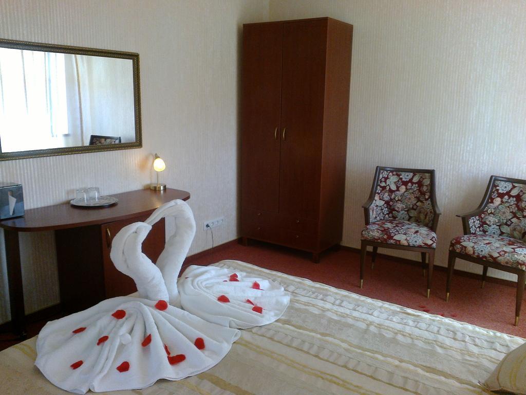 Gilija Hotel Silute Exterior photo