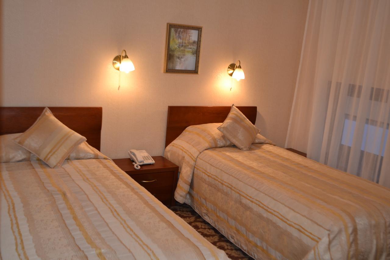 Gilija Hotel Silute Exterior photo